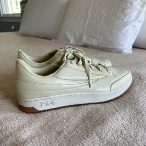 Never worn Fila leather sneakers